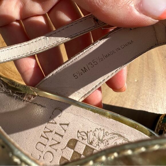 VINCE CAMUTO Womens Cork Wedge Sandal Heels in Patent Leather Gold Size 5.5 - Picture 6 of 7